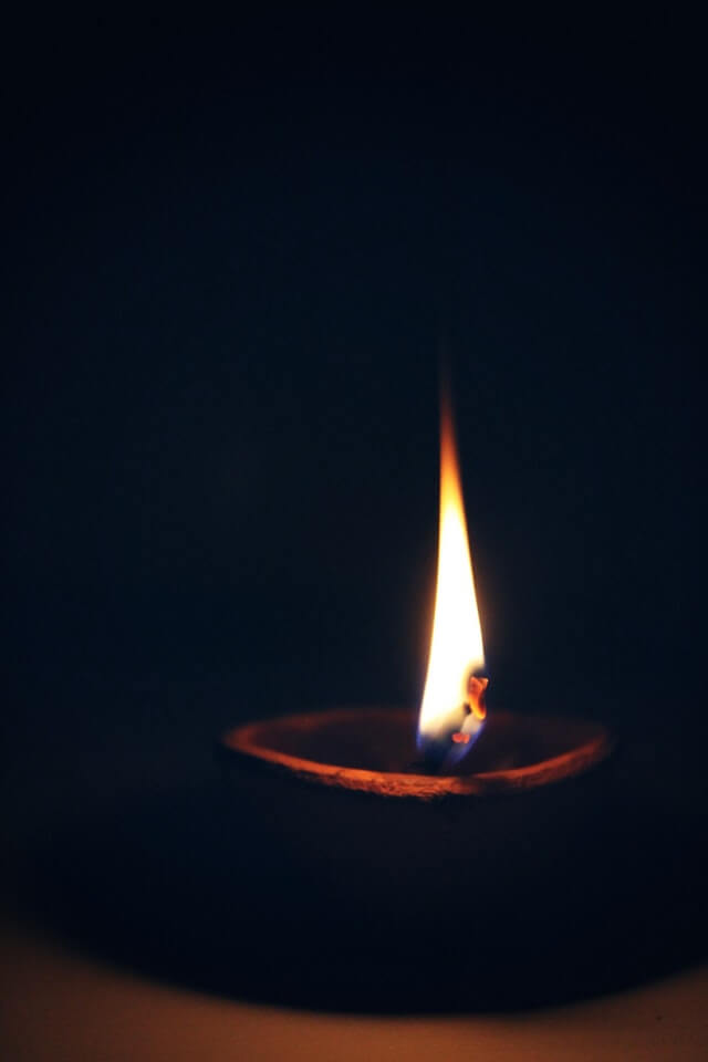 a flame representing a gas pilot light