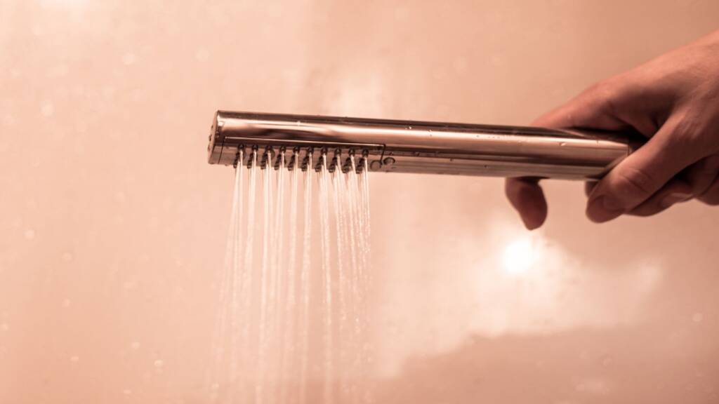 hot water coming from tap